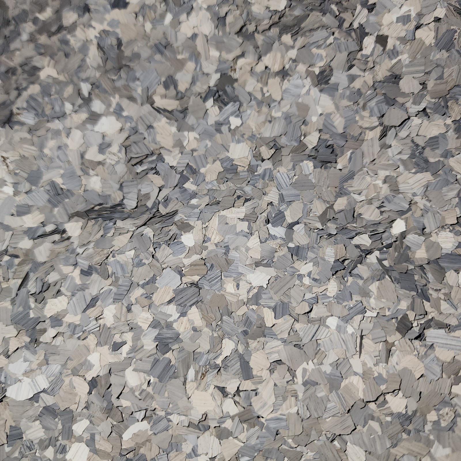 DOLERITE 2Lb – 1/4″ The Original Color Chips, Epoxy Paint Flakes Garage Floor