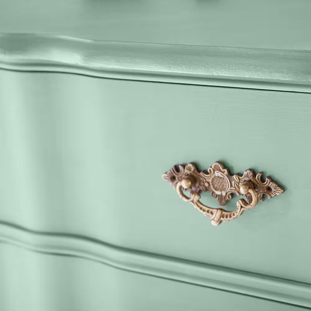 1 Qt. #BCP25 Egg Blue Interior Chalk Decorative Paint