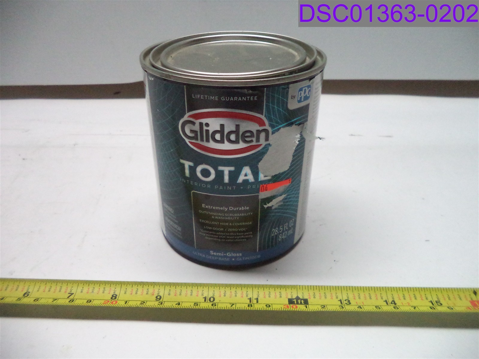 1 Gallon Glidden Total Interior Paint + Primer Semi-Gloss Ultra Deep GLTIN30DB