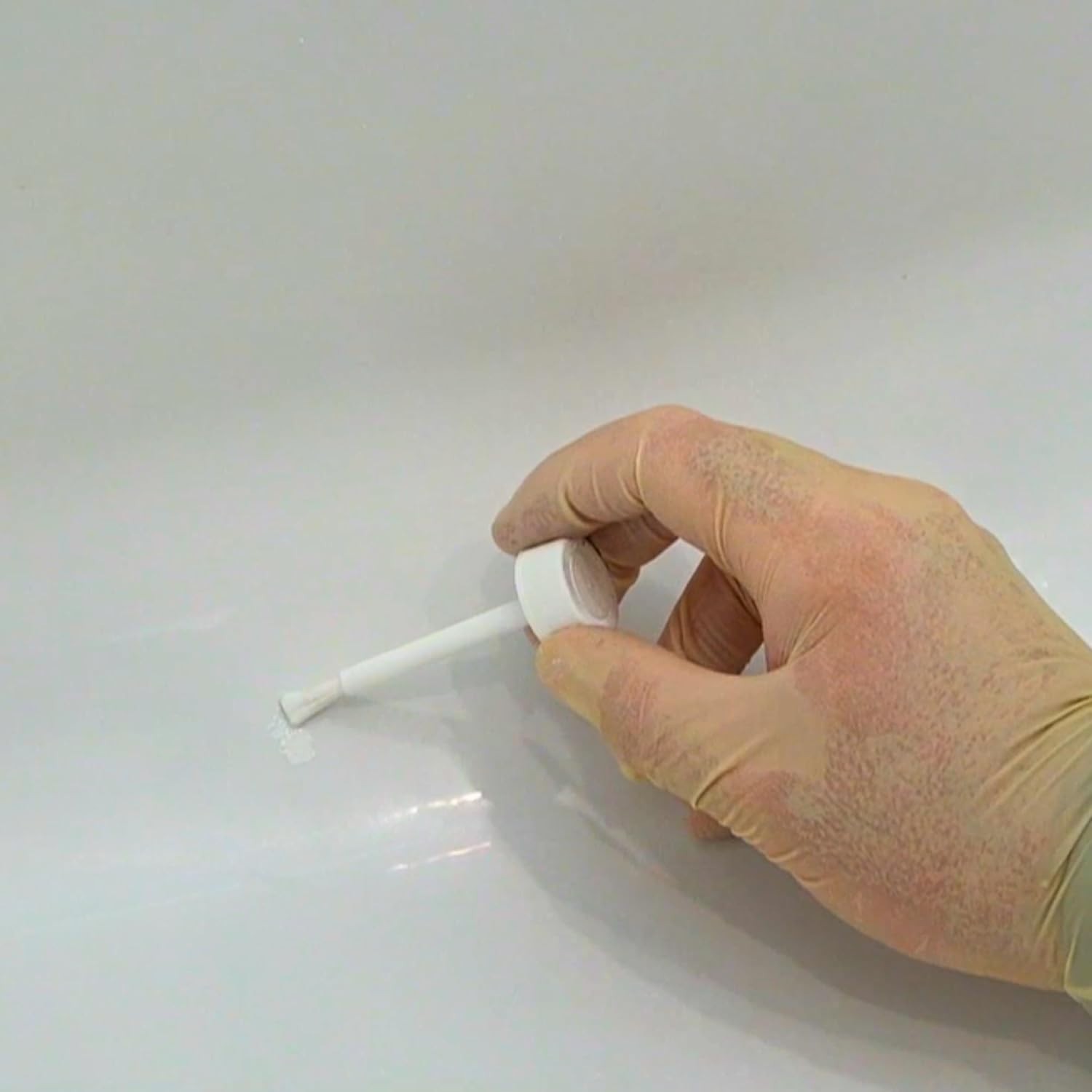 Quick Drying 4 oz Tub & Tile Chip Repair Kit – Restore Your Bathroom Now!