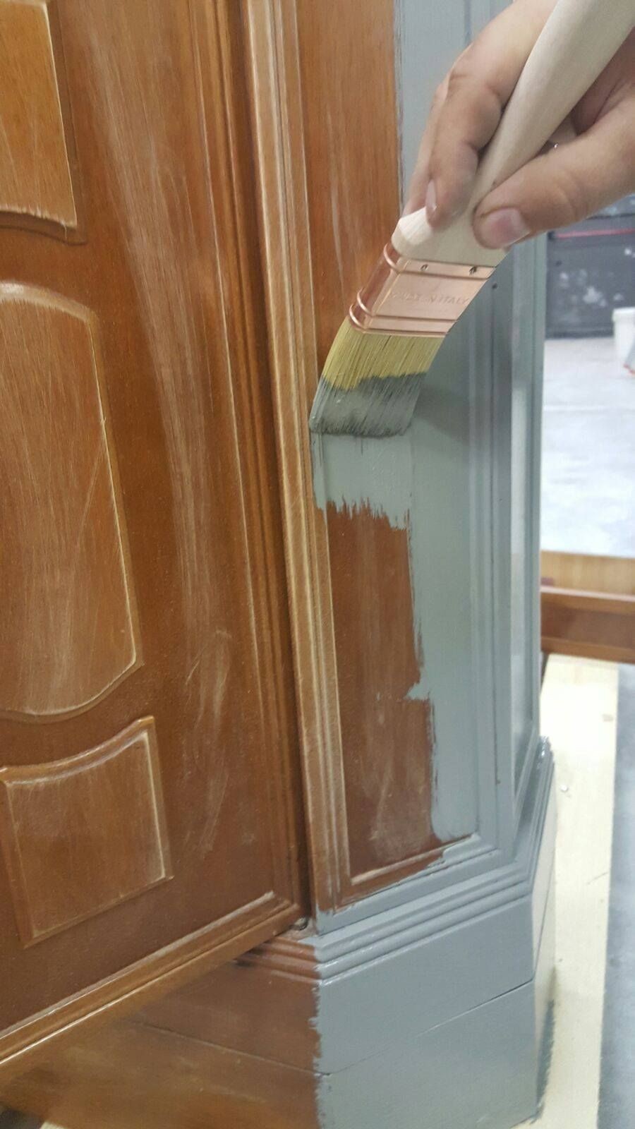 Multipurpose water enamel for tiles and all difficult surfaces. ML 7