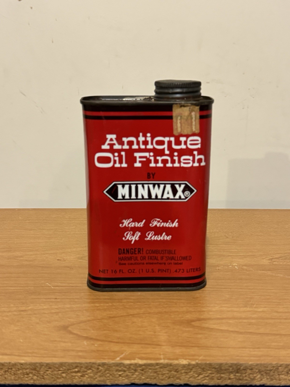 (1) Minwax Antique Oil Finish Hard Finish Soft Lustre Wood 16 oz Please Read