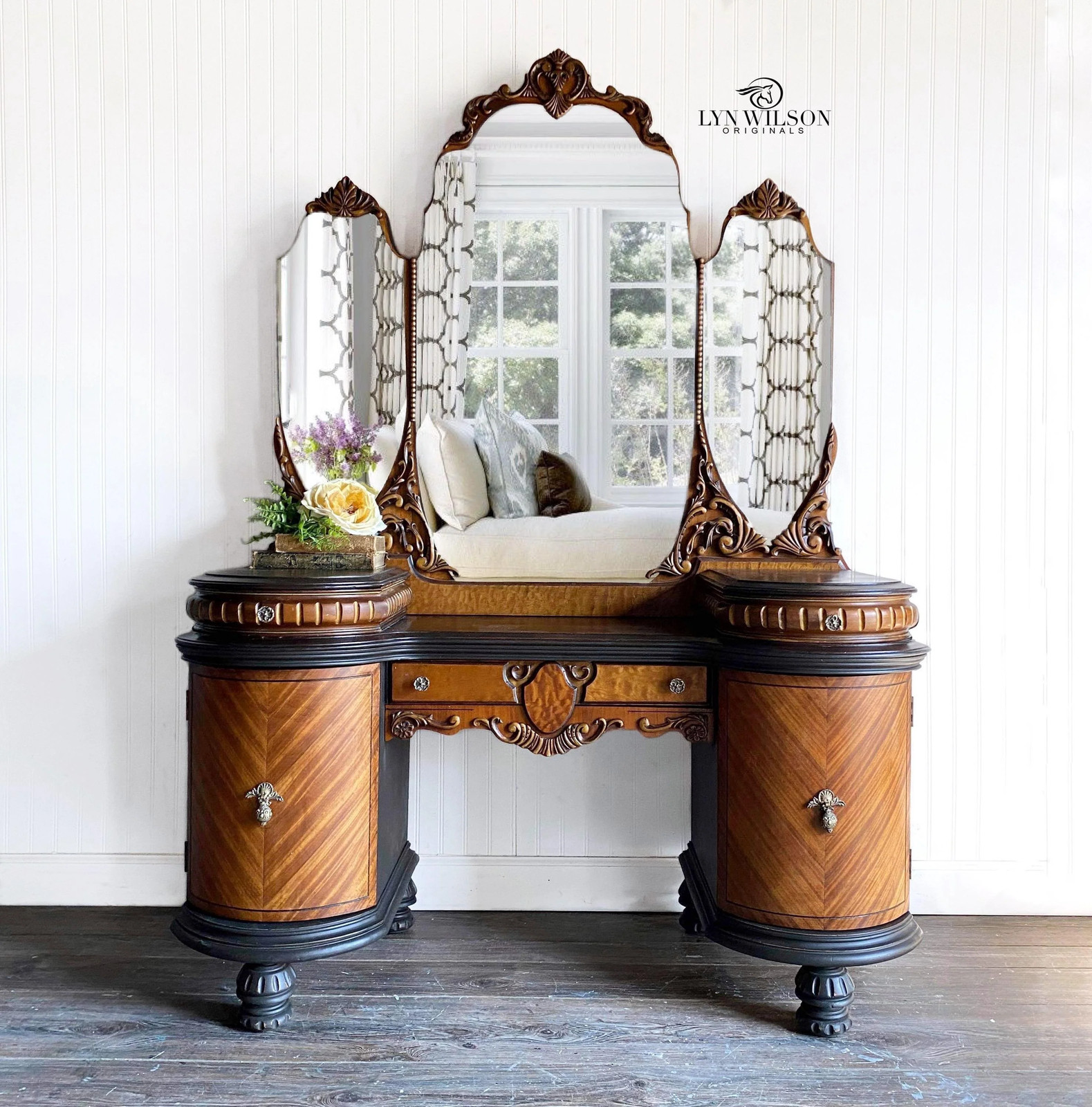 Coffee Bean (dark brown) – Chalk Paint – Dixie Belle Paint (4 sizes)