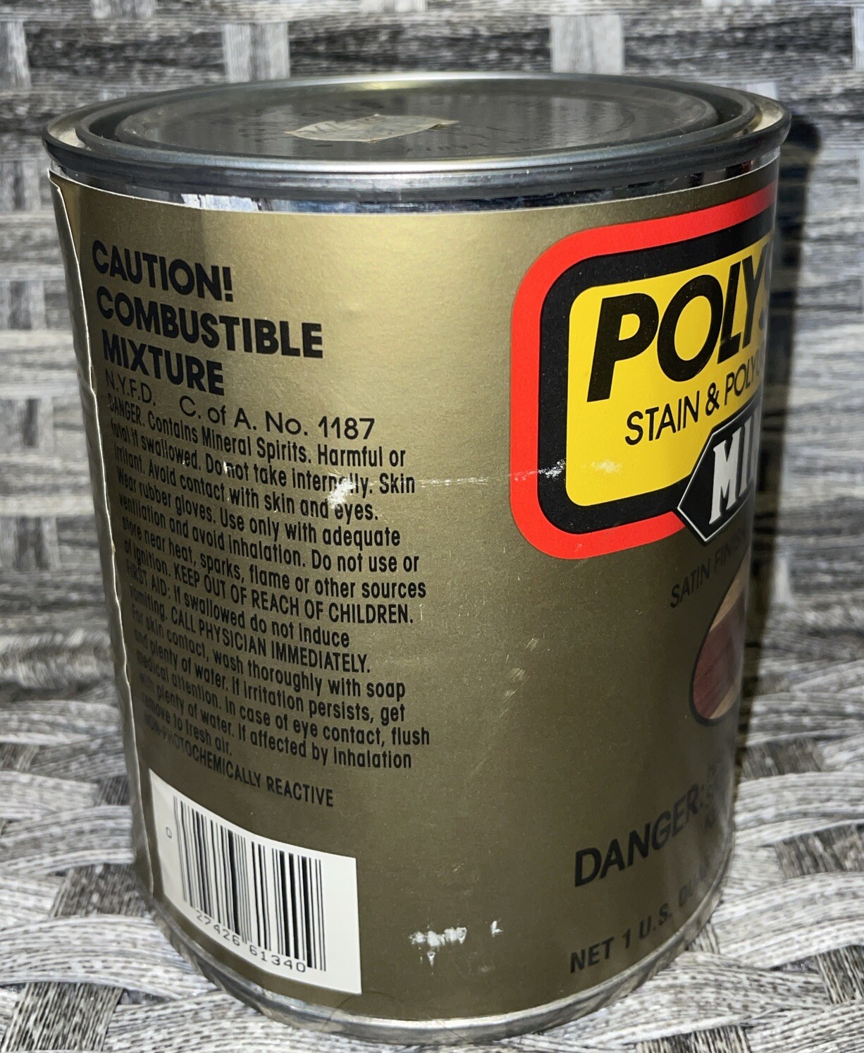 Minwax PolyShades Semi-Transparent Satin Antique Walnut Oil-Based Finish 1 qt