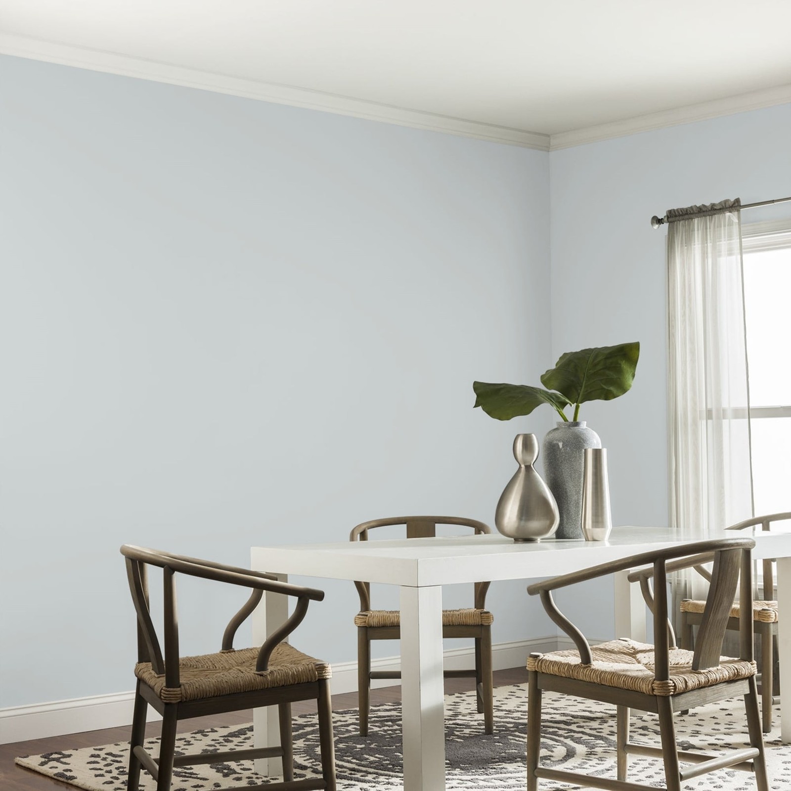 Spred Grab-N-Go Ghost Whisperer / Gray Blue Eggshell Interior Paint W/ Primer