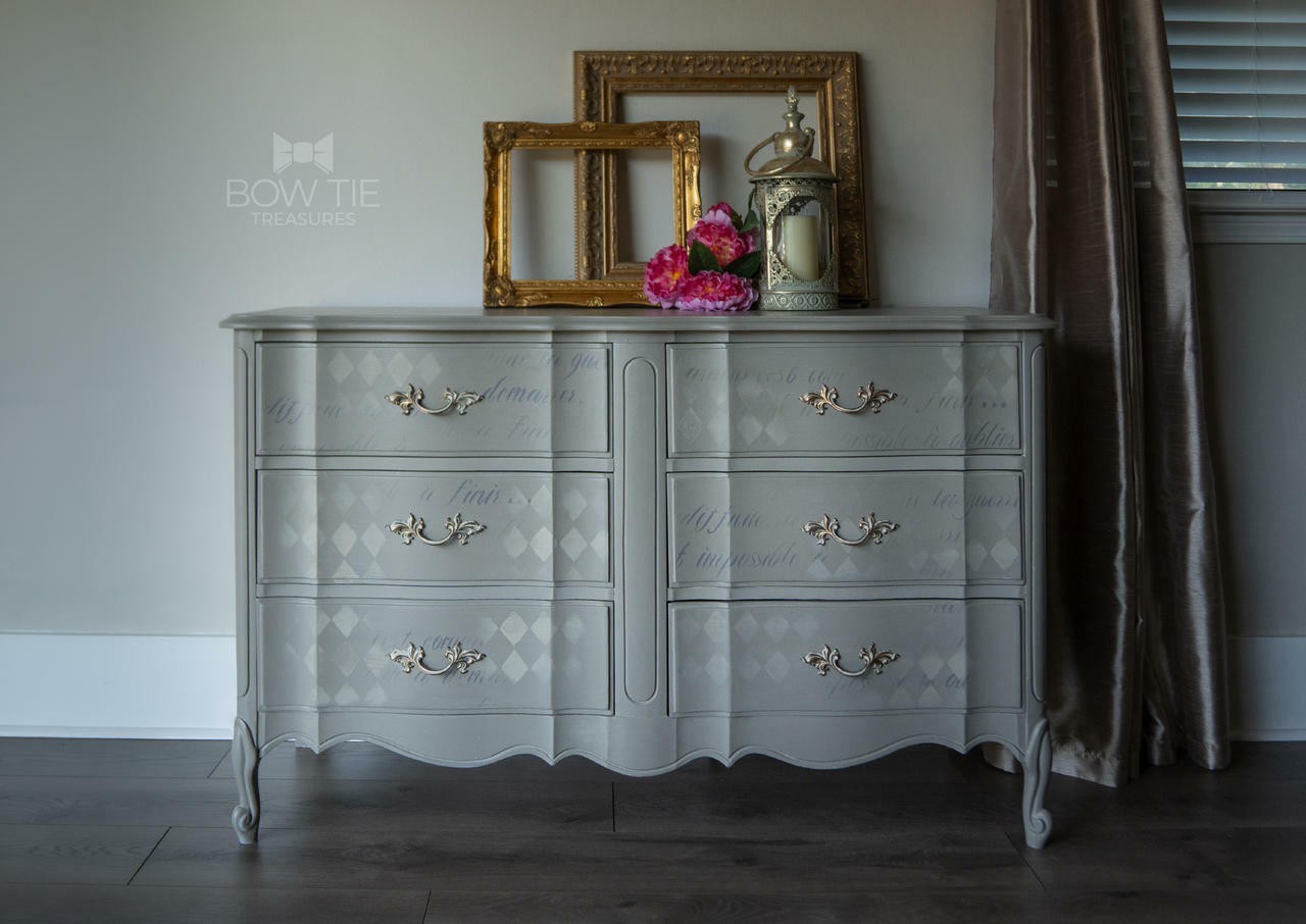 Dixie Belle Chalk Paint Mason Dixon Gray – FREE SHIPPING!