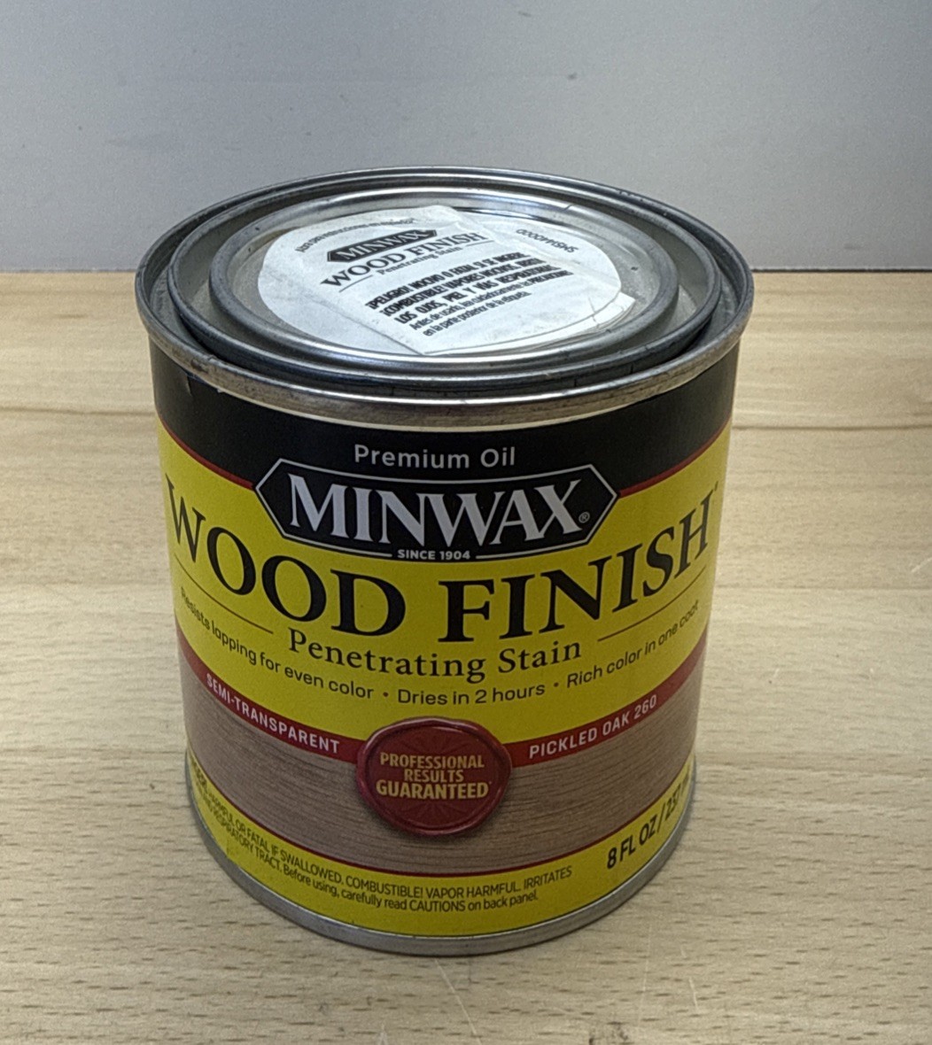 Minwax 260 Pickled Oak Wood Finish Oil-Based Wood Stain 1/2 Pint. New