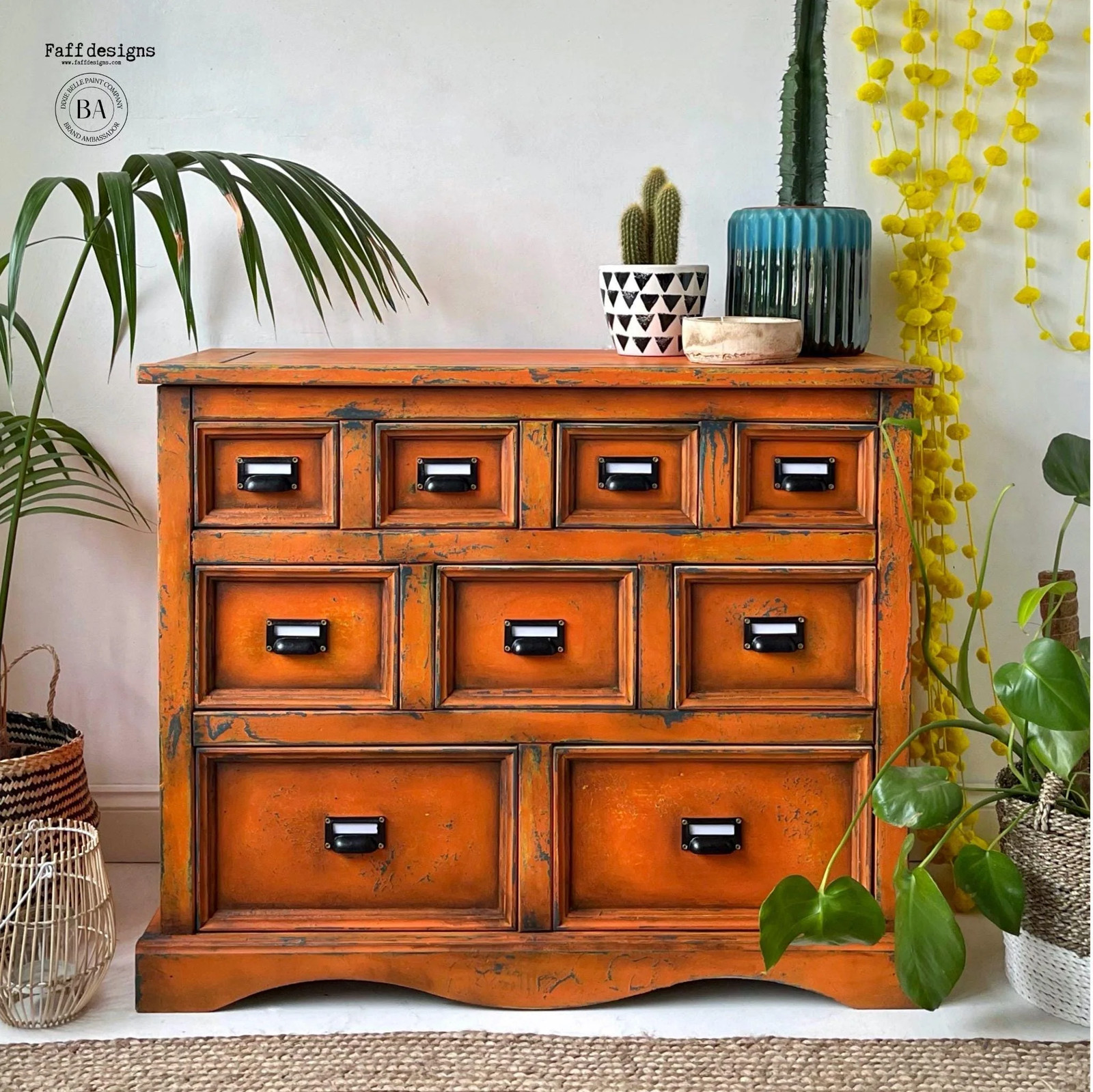 Florida Orange (vibrant orange) – Chalk Paint – Dixie Belle Paint (4 sizes)