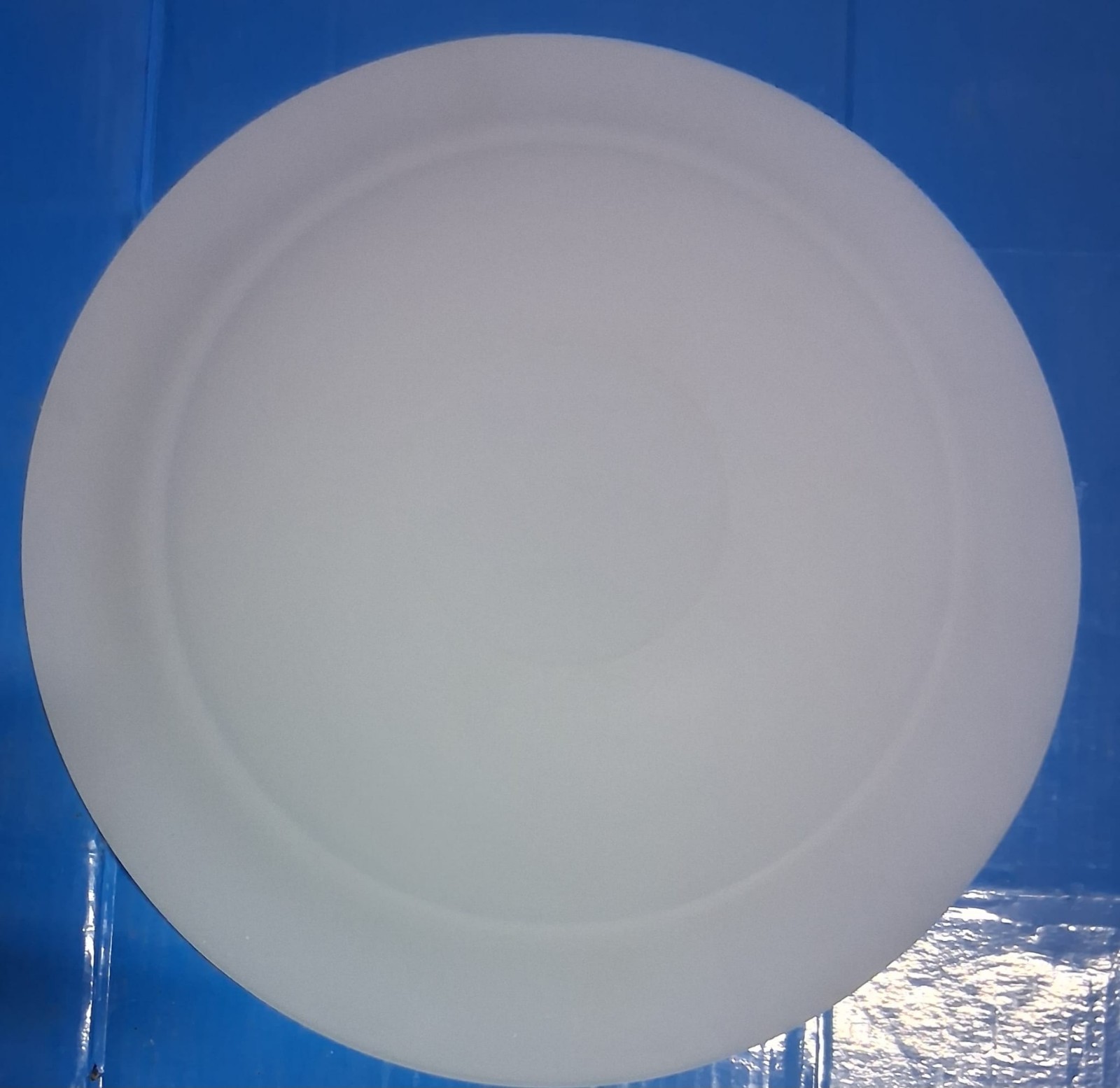 MATTE WHITE SATIN PLATE