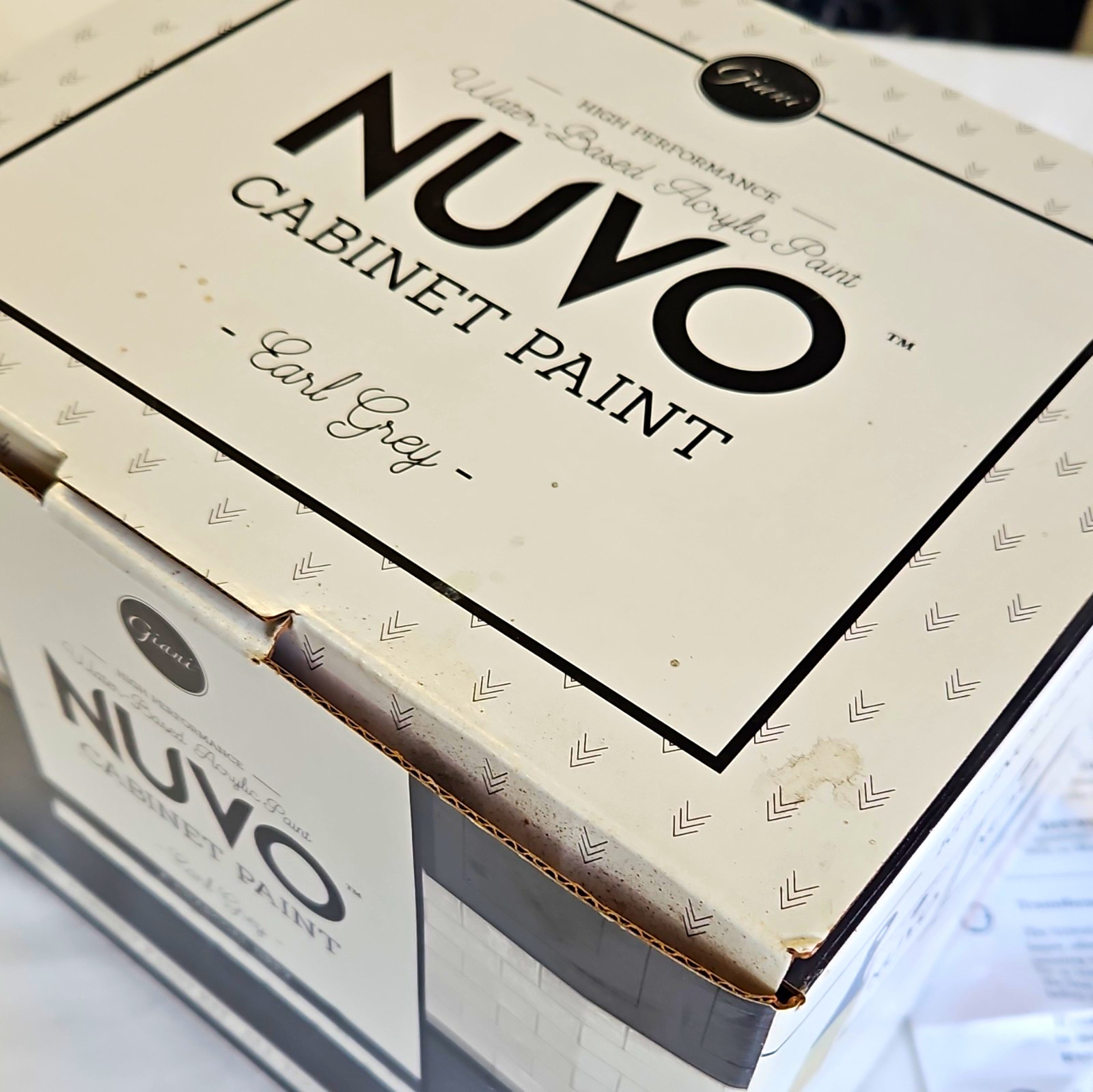 Giani Nuvo Cabinet Paint Kit Paint & Primer, Water-Based Earl Grey Satin 31oz