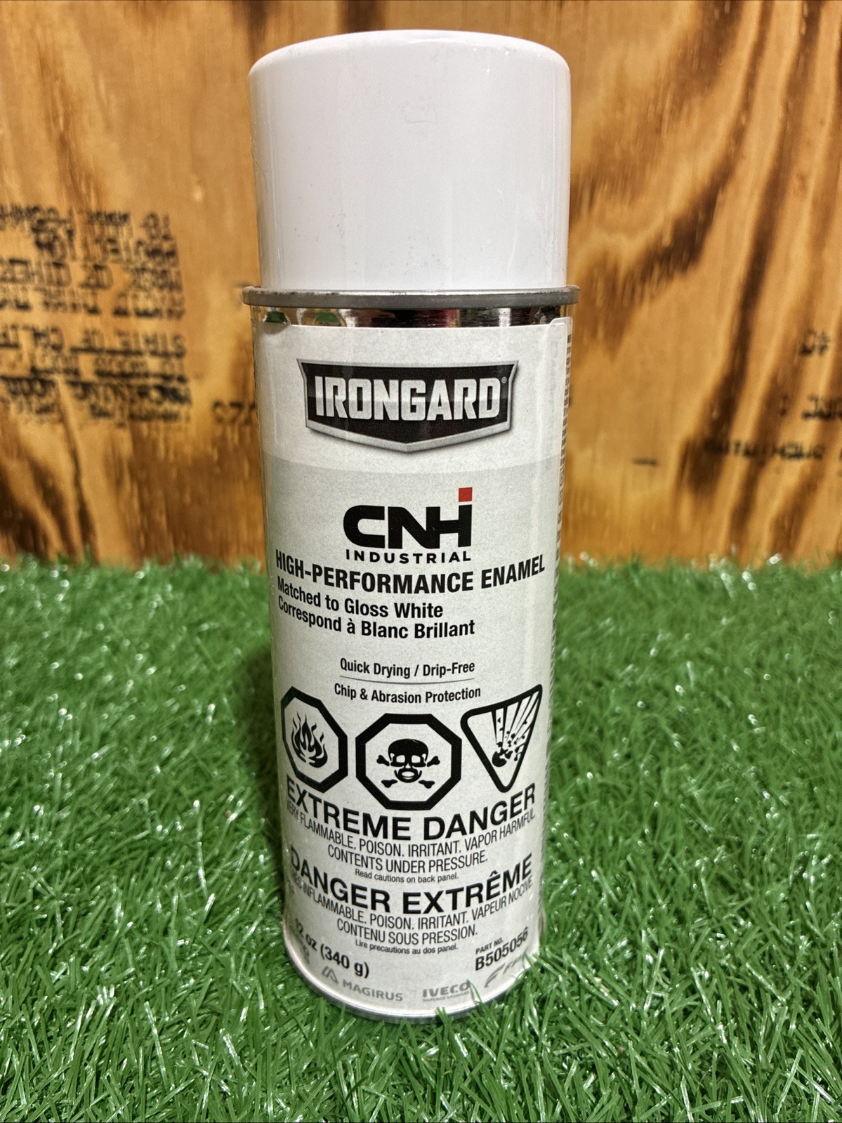B505056 – Gloss White Enamel Paint – 12 oz/340 g Spray Can – CASE IH
