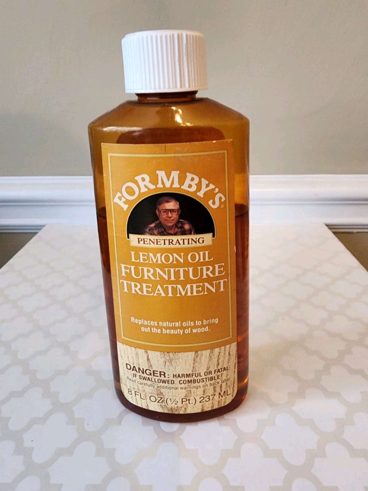 Formby’s Penetrating Lemon Oil Furniture Wood Treatment 8oz 60-70% Full