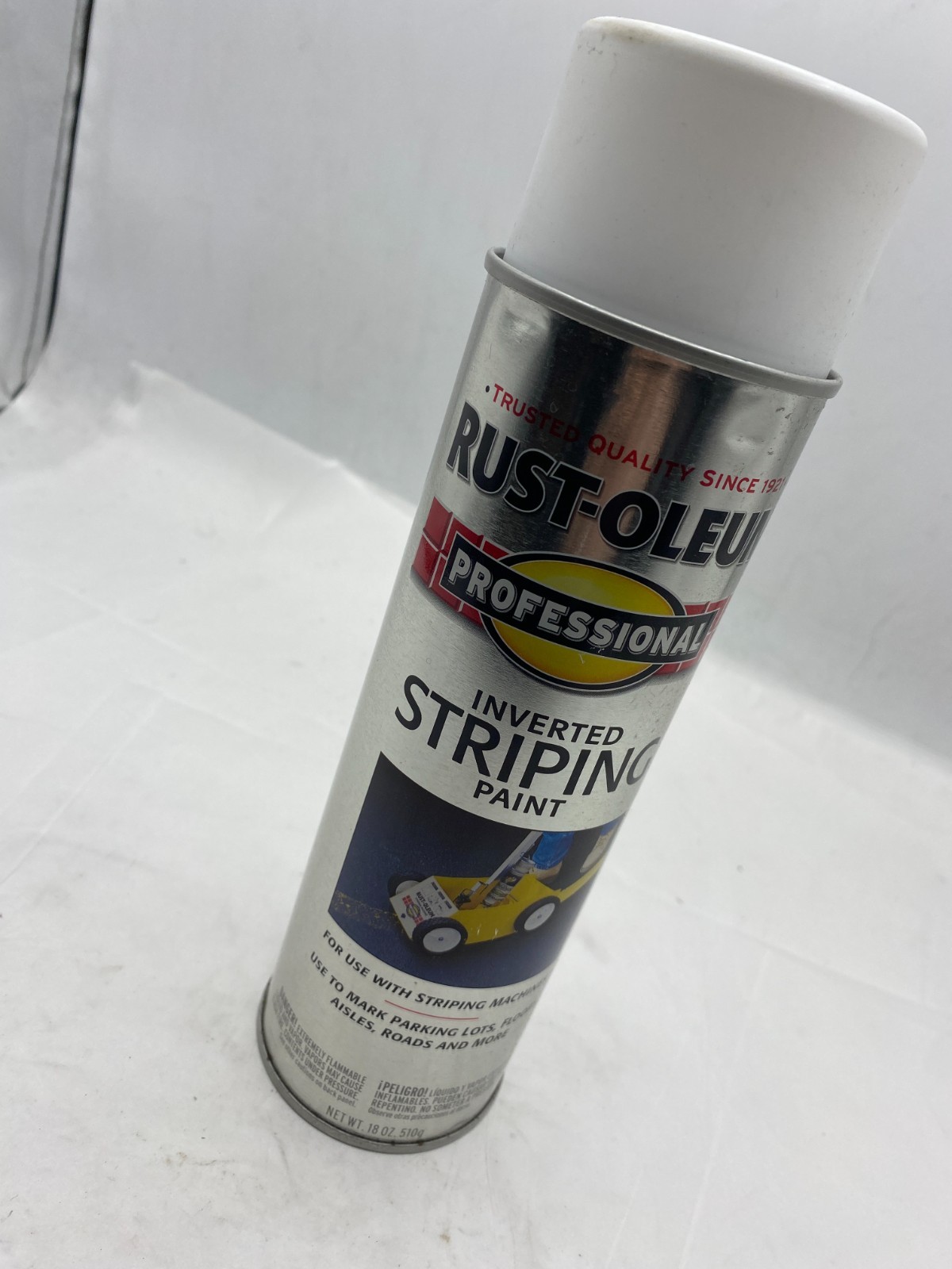 RUST-OLEUM 2593 White Inverted Striping Paint 18 oz 510 g. **FREE SHIPPING**