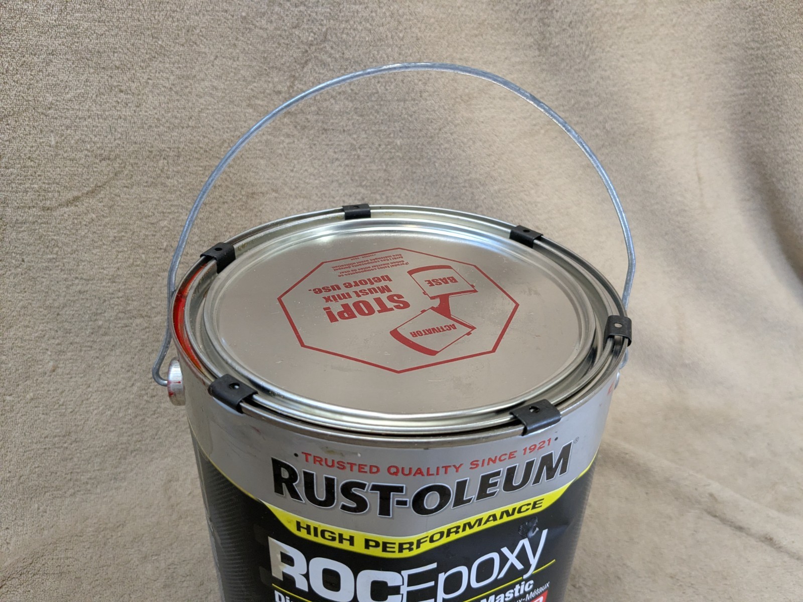 Rust-Oleum 204006 Paint Base Safety Red Gloss 1 Gal 125 To 225 Sq Ft/Gal