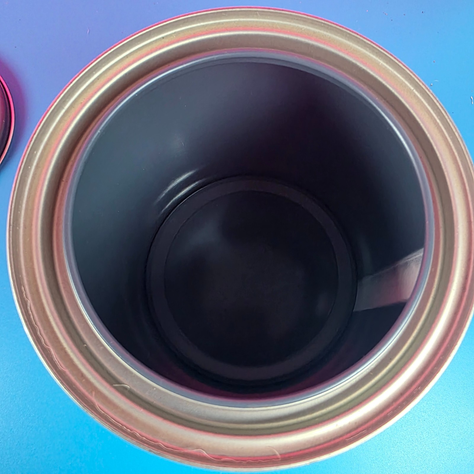 Empty Paint Can Pint Round w/Lid Paints Coatings