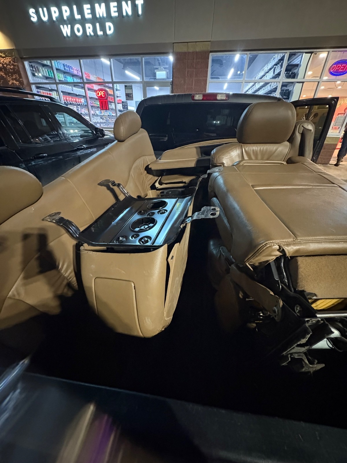 99-07 GM/Chev medium dark oak tan interior