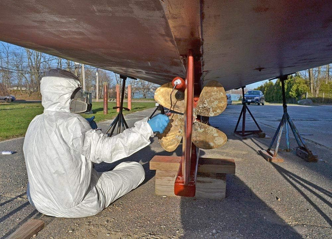 Underdog Marine Bottom Paint for Fiberglass, Wood and Steel Boats Black Gallon