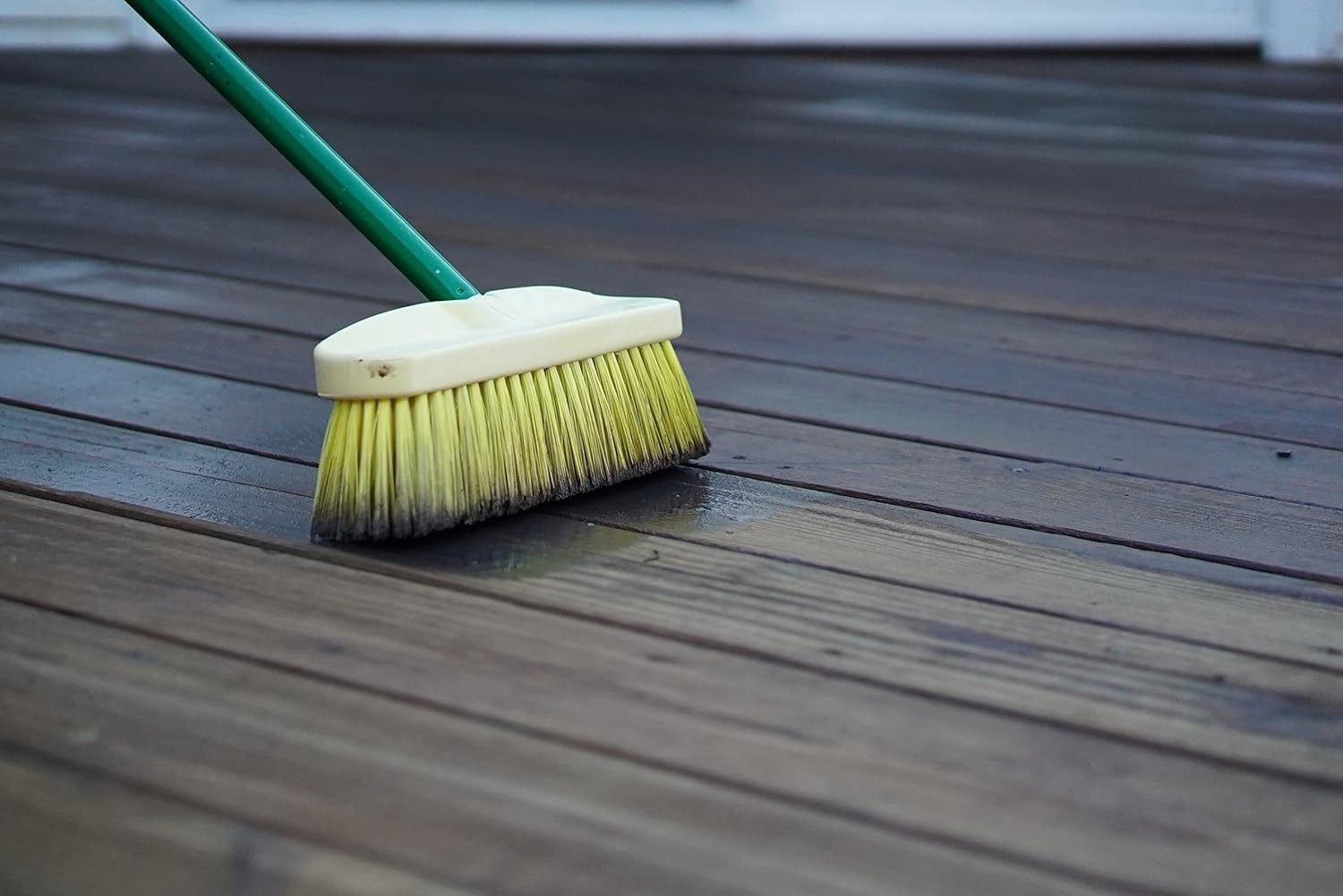 #1 Deck Premium Semi-Transparent Outdoor Wood Stain and Sealer in One – Water Ba