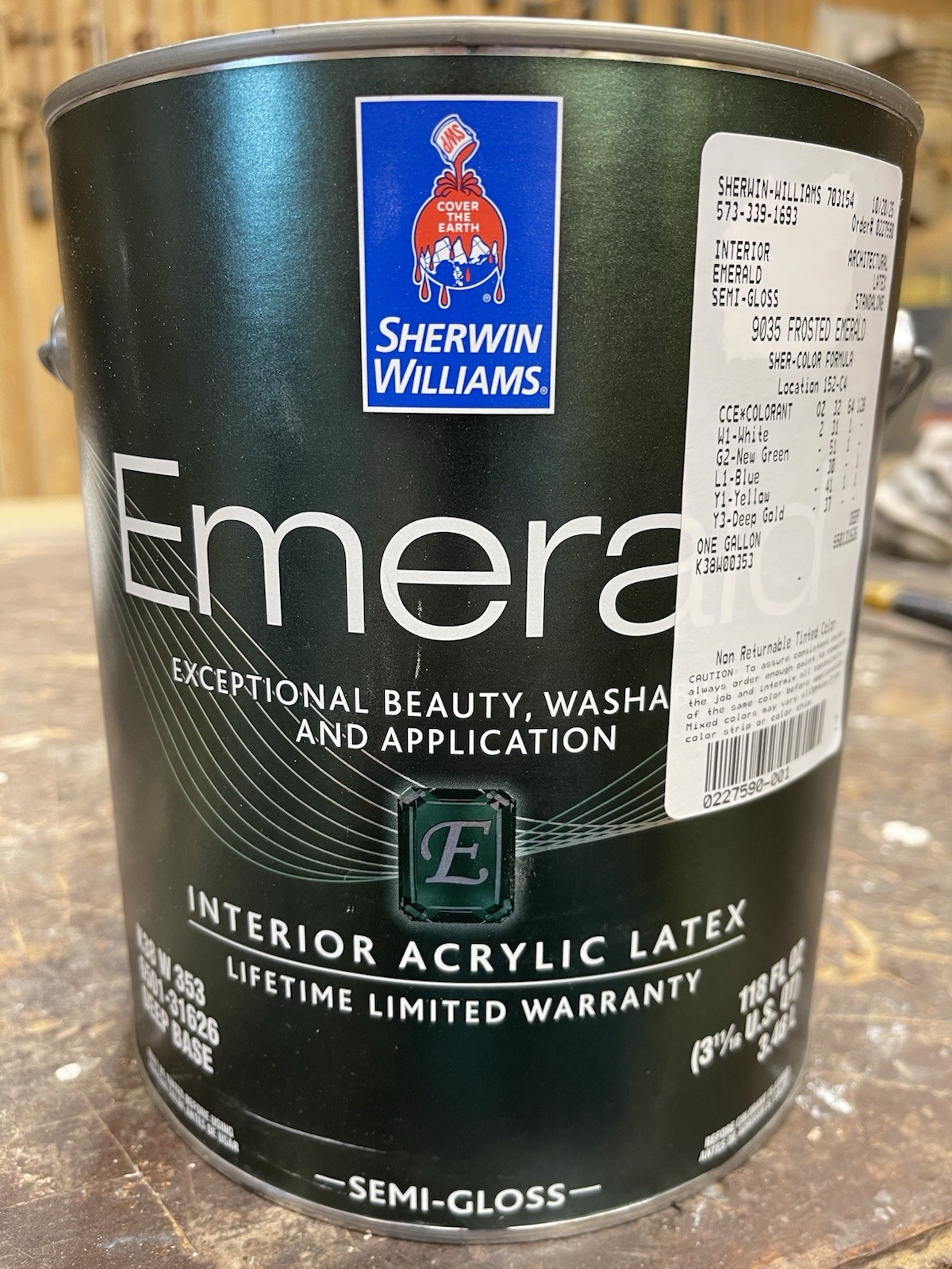 Sherwin Williams Emerald Interior Latex Paint/9035 Frosted Emerald/Semi-Gloss