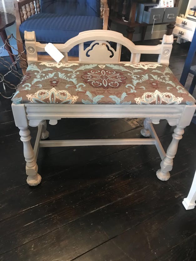 Dixie Belle Putty Chalk Paint – FREE SHIPPING
