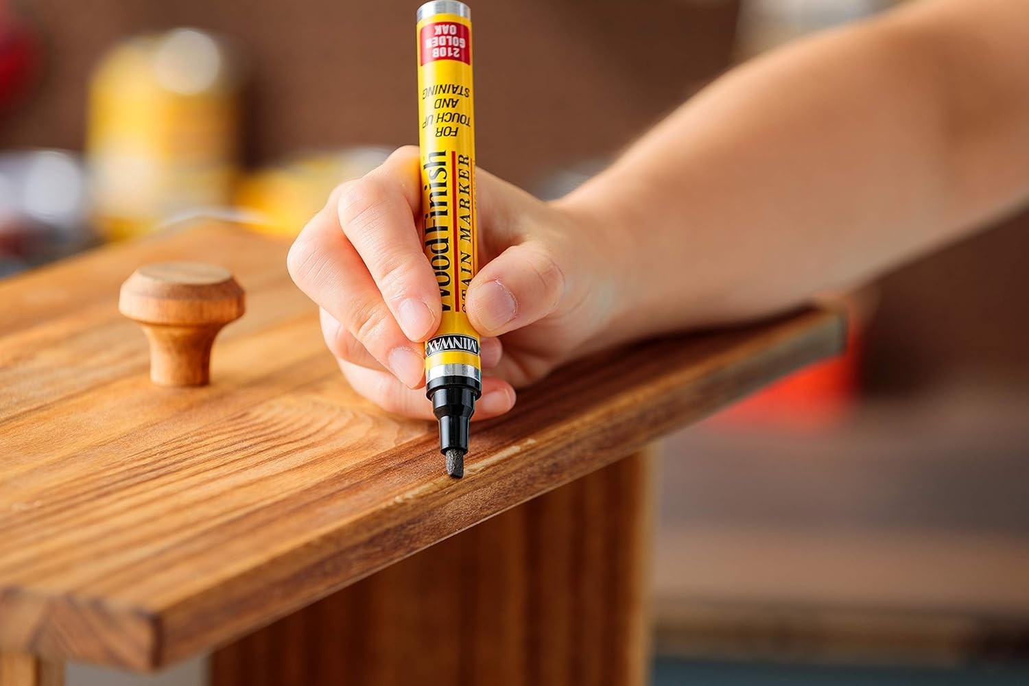 Versatile Dark Walnut Wood Stain Marker – Touch-Up Pen for Furniture and DIY