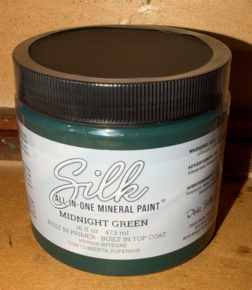 Dixie Belle Silk Paint All In One Mineral Paint MIDNIGHT GREEN 16 oz.