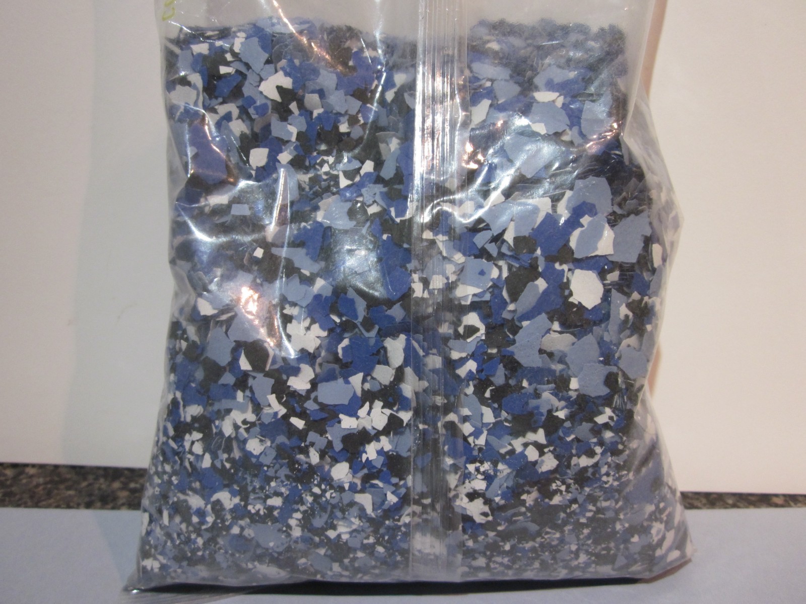 454G/1Lb Blend Decorative Color Chips Epoxy Floor Flakes Garage Paint Flake Blue