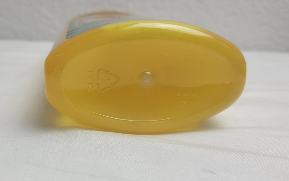 Formby’s Penetrating Lemon Oil Treatment Large 16 fl Oz Bottle.
