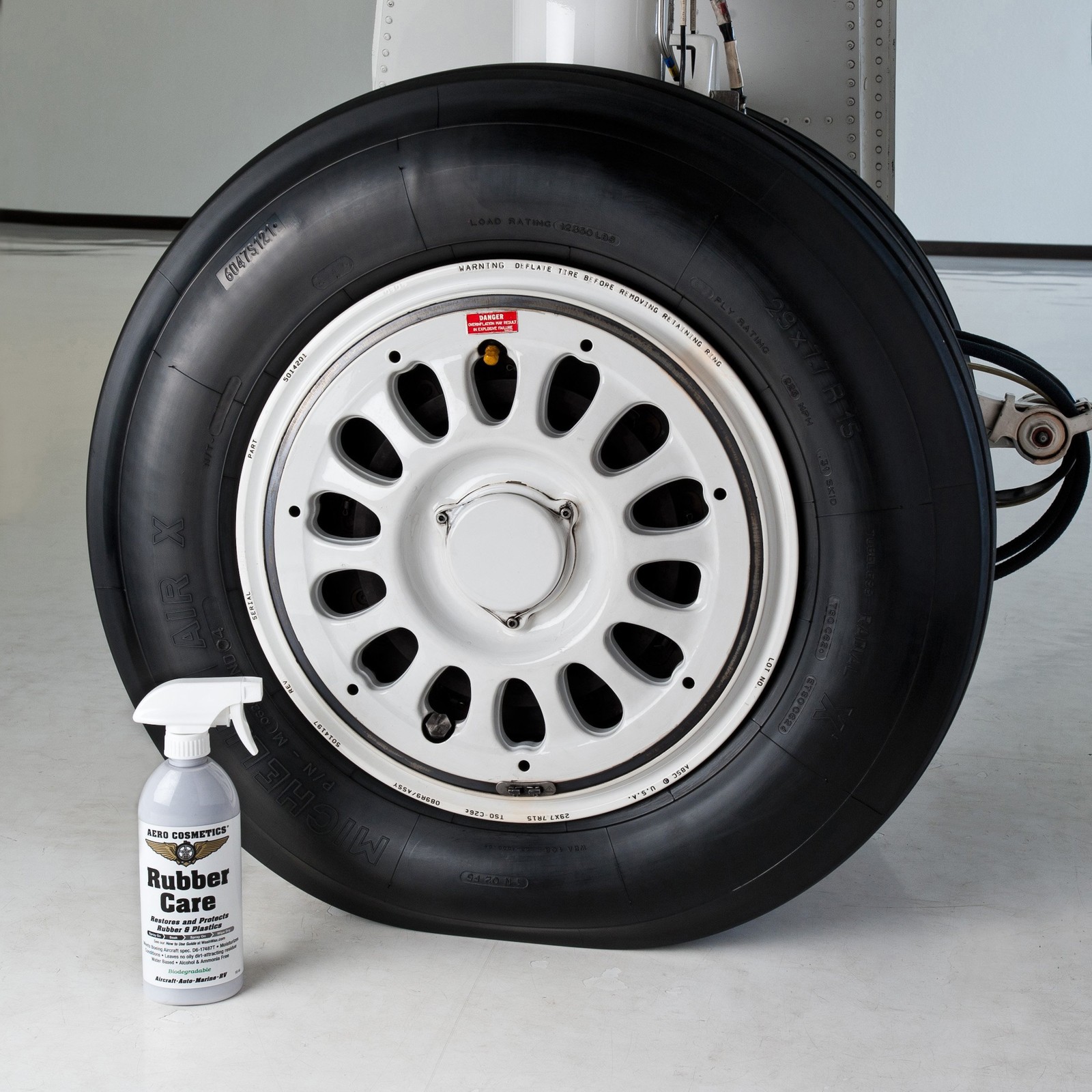 Aero Cosmetics Ceramic Tire Dressing Protector, No 16 Fl. Oz (2-Pack), gray