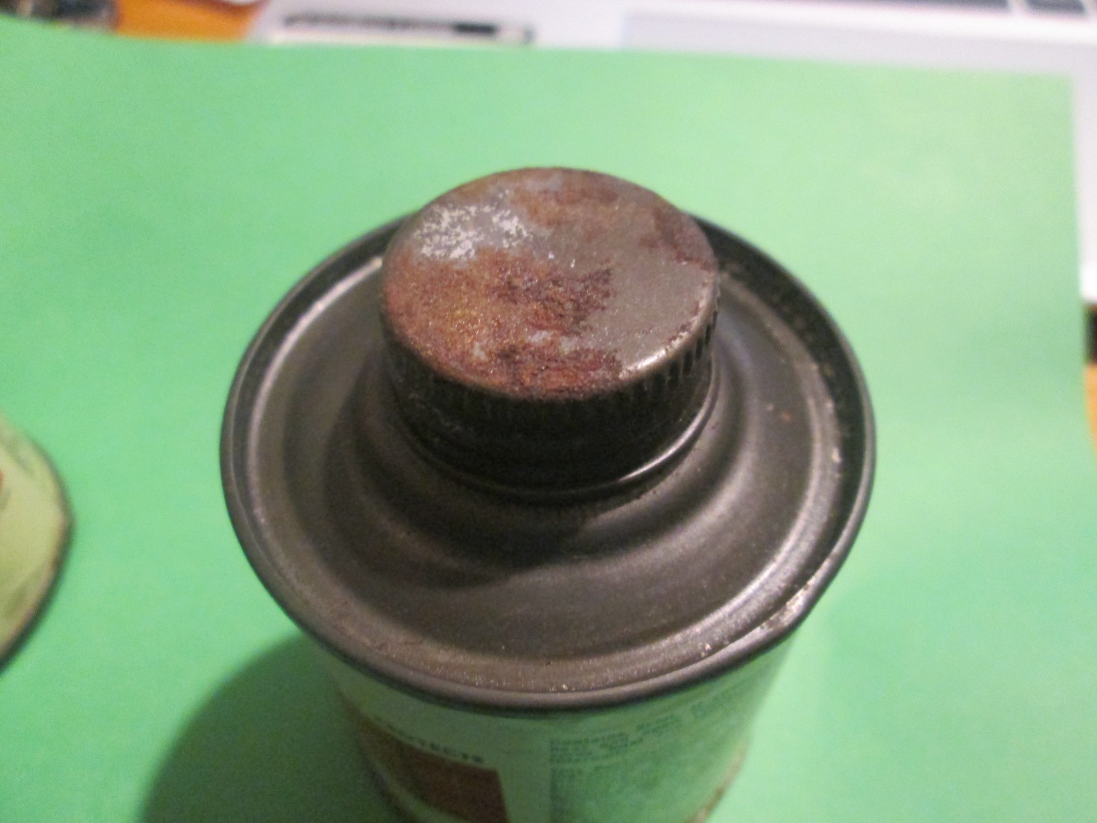 2 VTG 1963 Rust-oleum METAL TIN CAN PAPER LABEL SAMPLE CONE TOP 1401