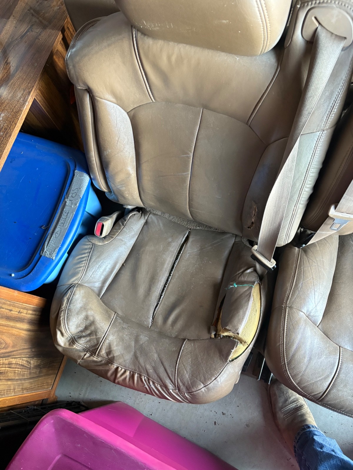 99-07 GM/Chev medium dark oak tan interior