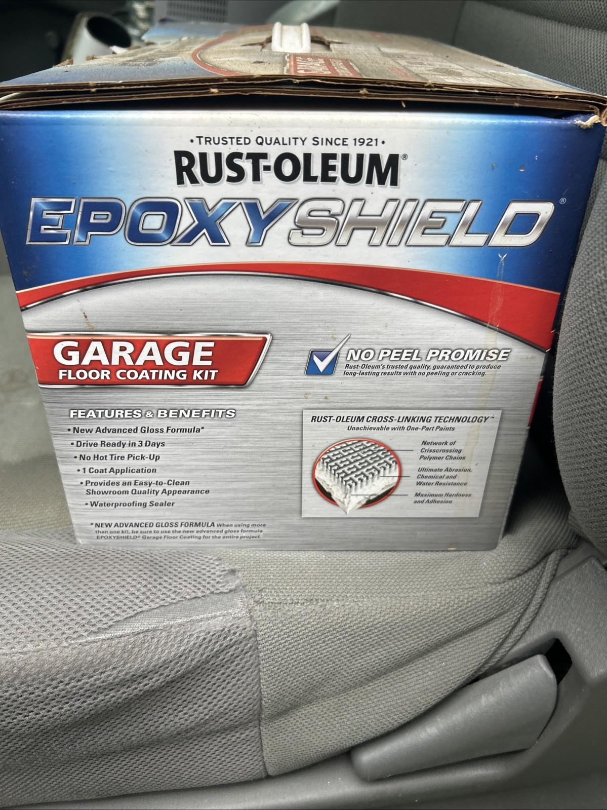 Rust-Oleum Epoxy Shield Garage Floor Coating – Gloss Gray, 1 Car (251965)