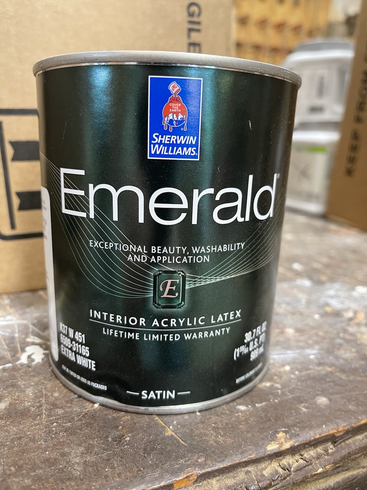 Quart Sherwin Williams Emerald Latex Water Based Paint /Extra White / Satin