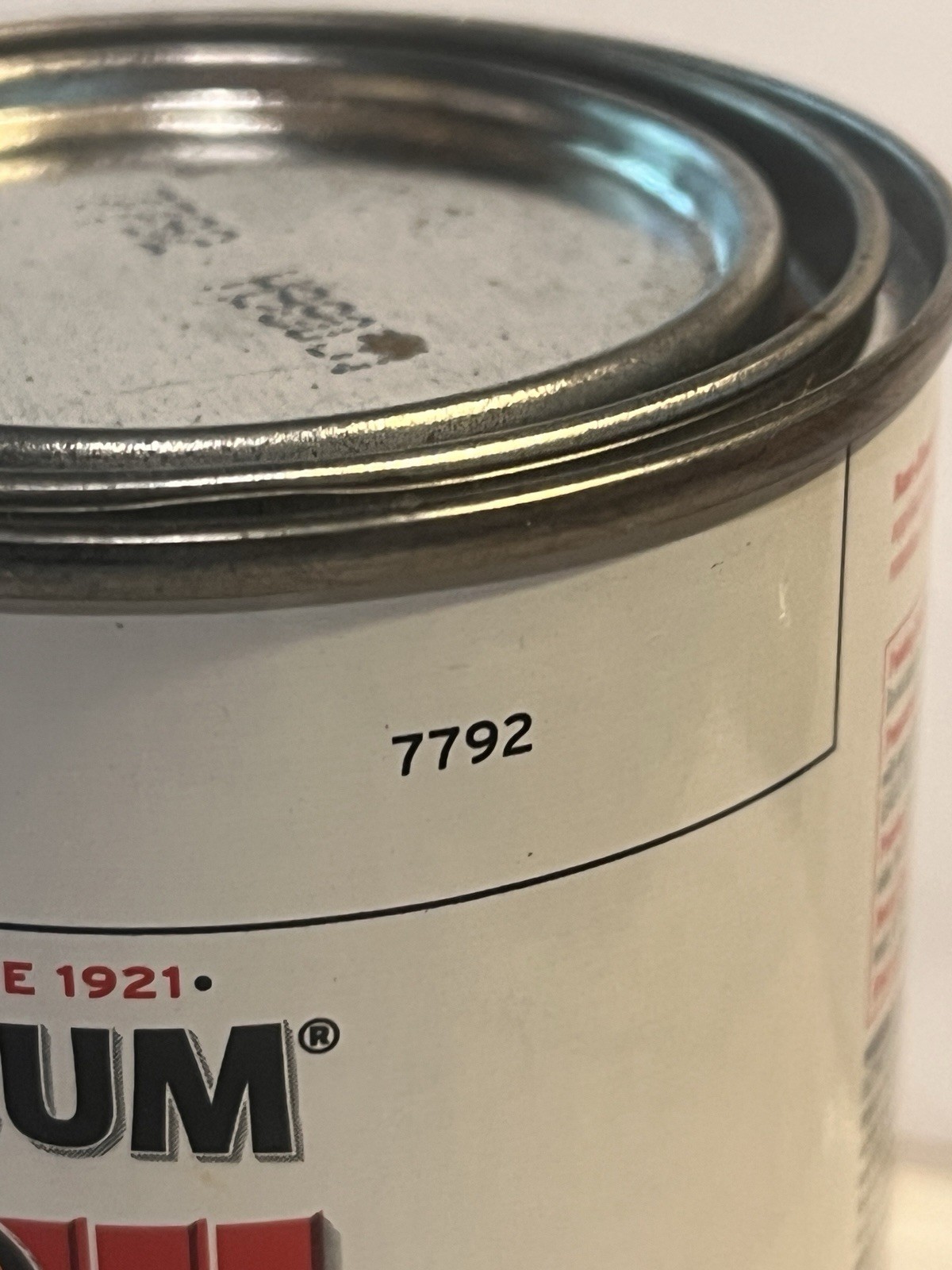 Rust Oleum “Gloss White” Anti Rust Enamel, 8 oz 7792