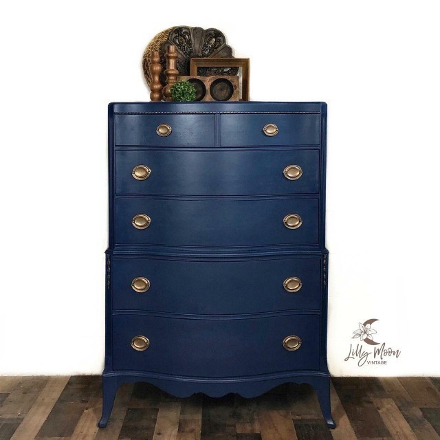 Dixie Belle Chalk Paint Bunker Hill Blue- FREE SHIPPING!