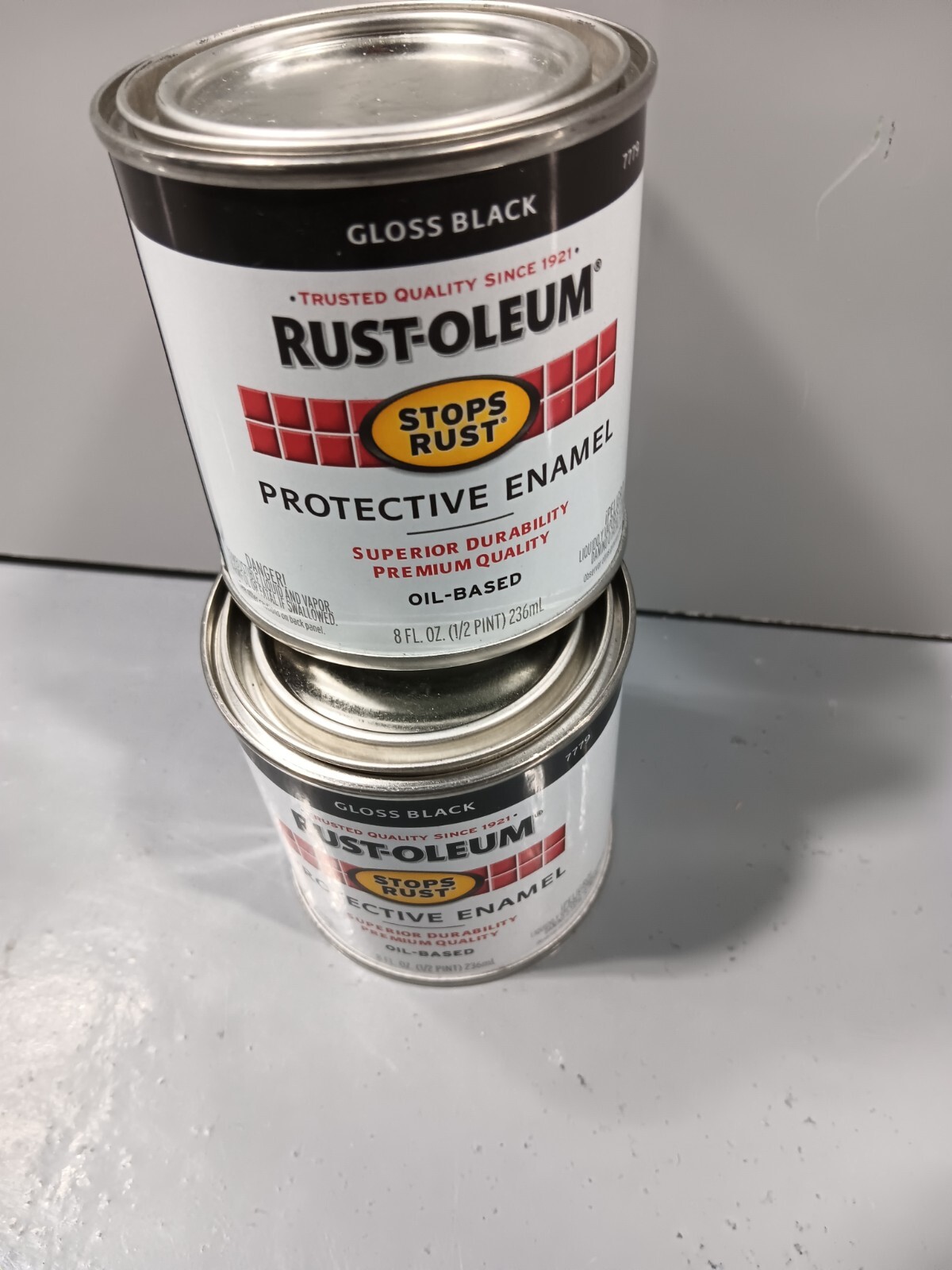 2 Rust-Oleum GLOSS BLACK 0.5 pt Rust PROTECTIVE ENAMEL Oil-Based 7779-730