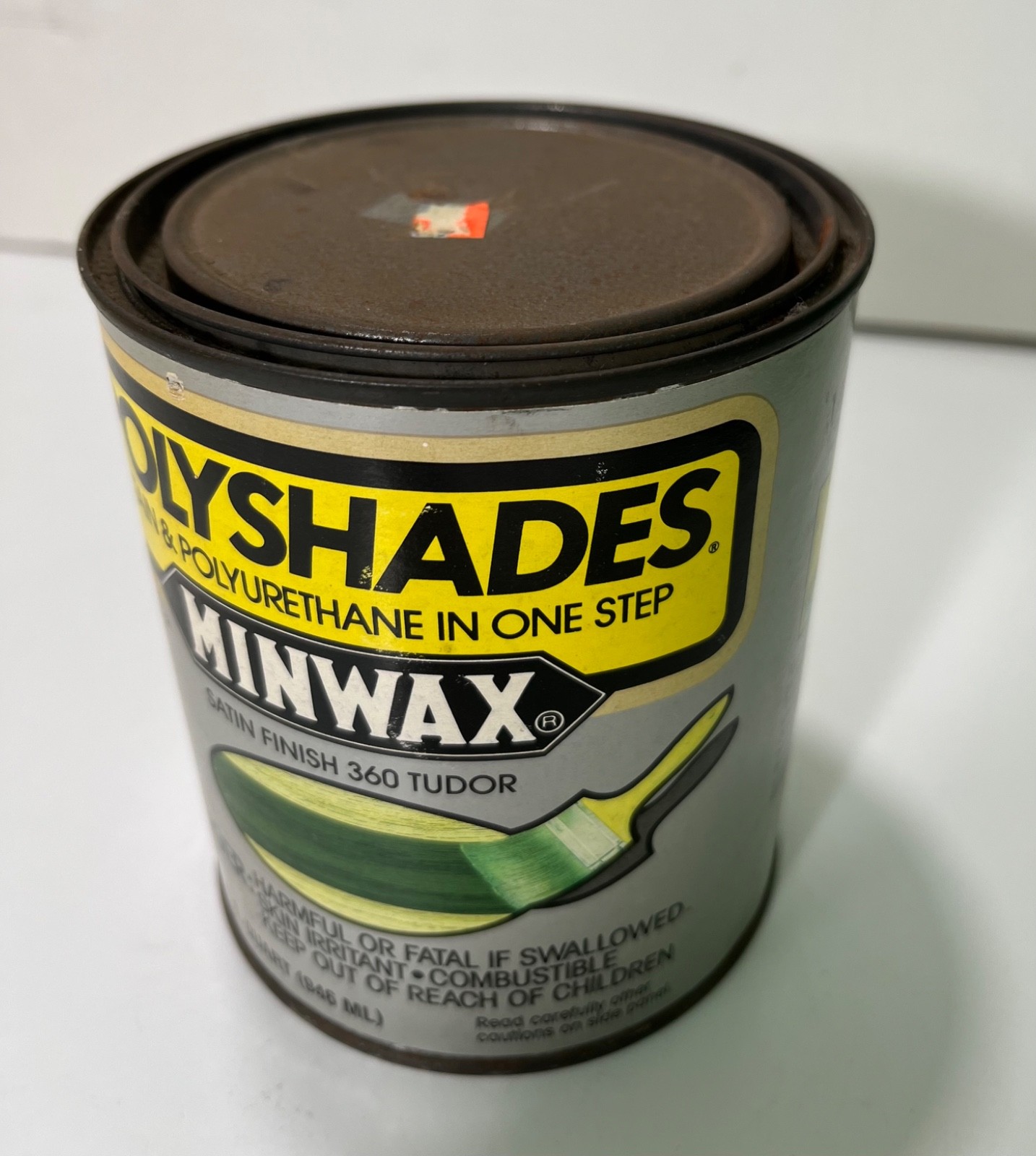 Minwax PolyShades Wood Stain + Polyurethane Satin Finish, #360 Tudor – 1 Qt.