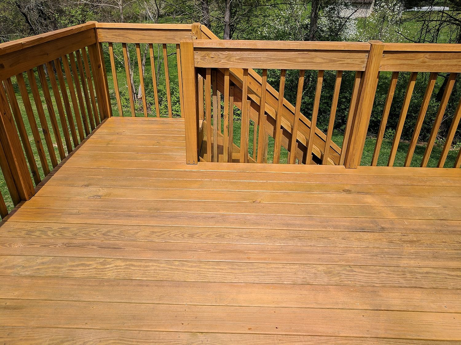 #1 Deck Premium Semi-Transparent Outdoor Wood Stain and Sealer in One – Water Ba