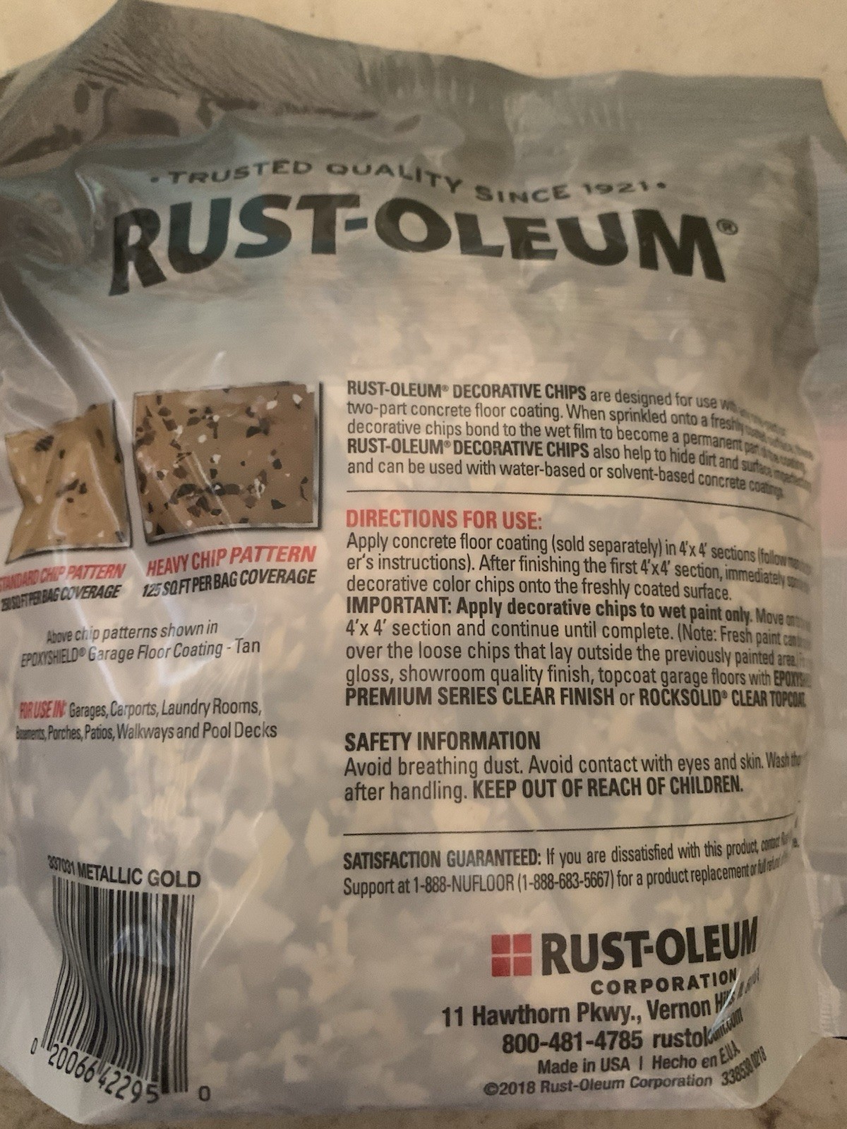 Rust-Oleum Metallic Gold Blend Concrete Flakes 1lb Pack of 1