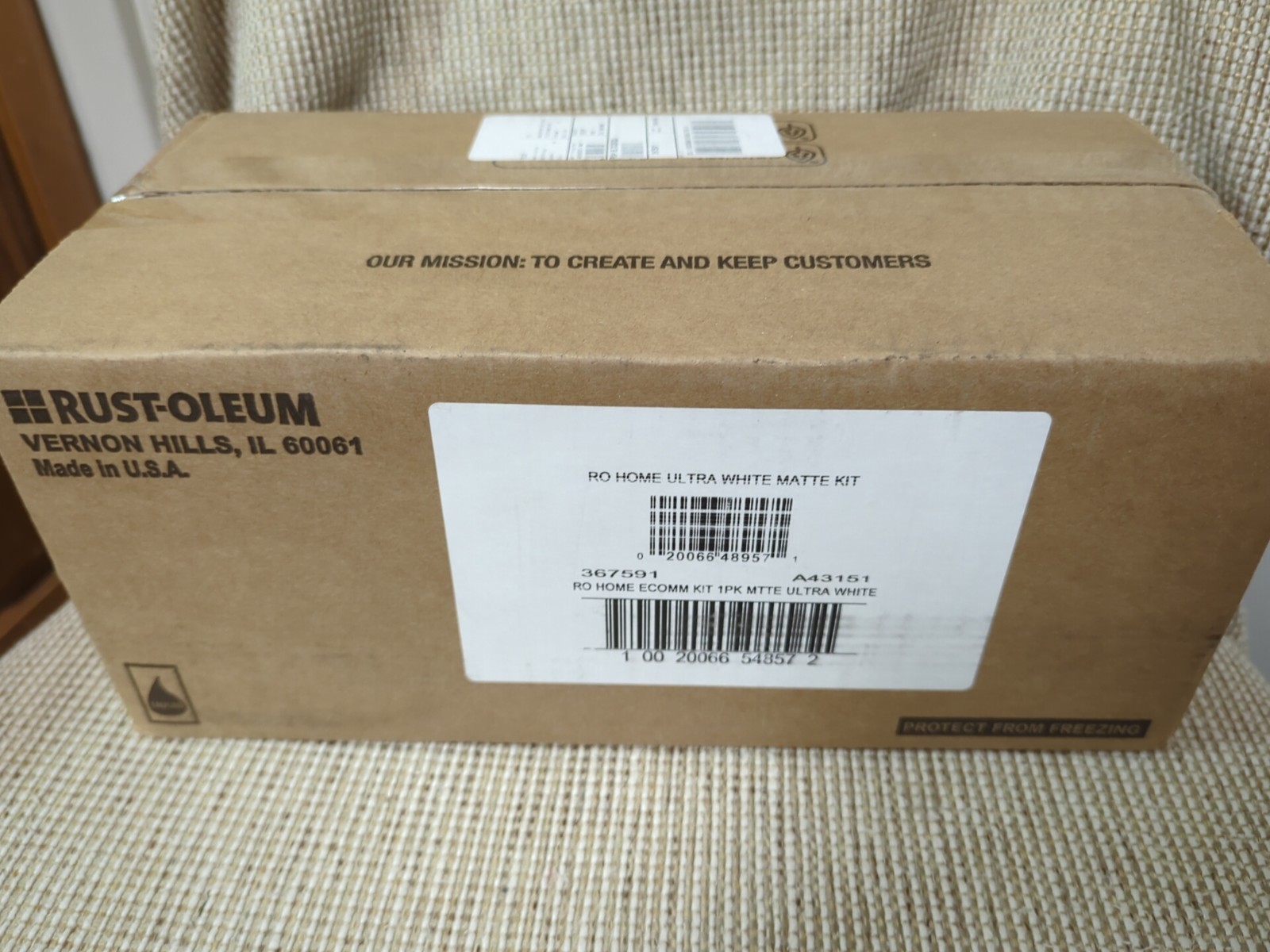 Rust-Oleum 367591 Home Interior Floor Coating Kit, Matte Ultra White