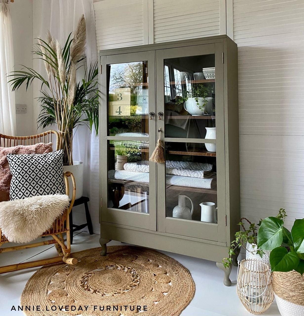 HAMPTON OLIVE | Dixie Belle Silk Paint | green brown | Furniture Paint