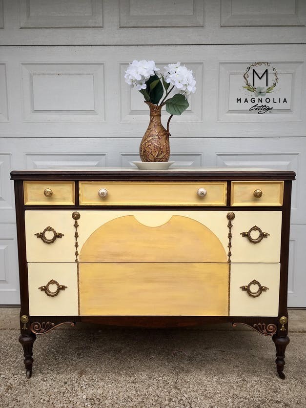 Dixie Belle Lemonade Chalk Paint – FREE SHIPPING