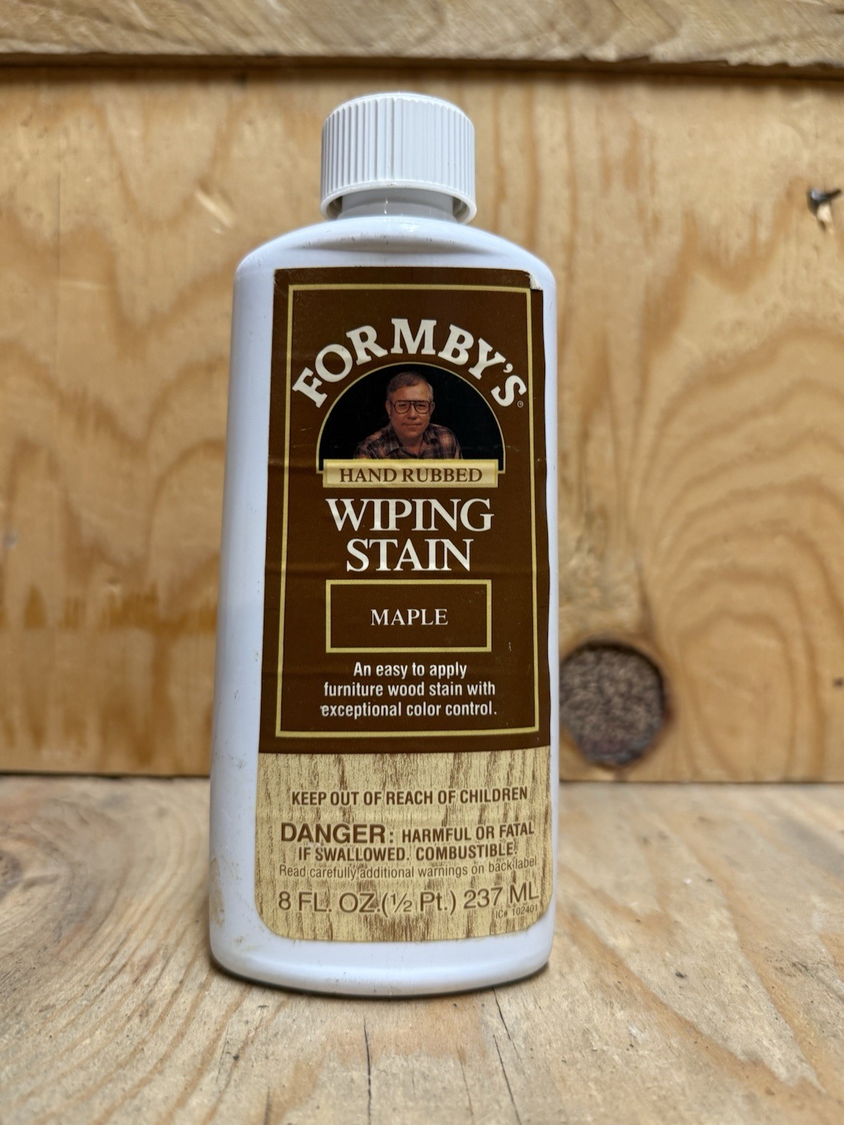 Formby’s Hand Rubbed Wiping Stain Antique Maple 8 fl oz Full Open Discontinued