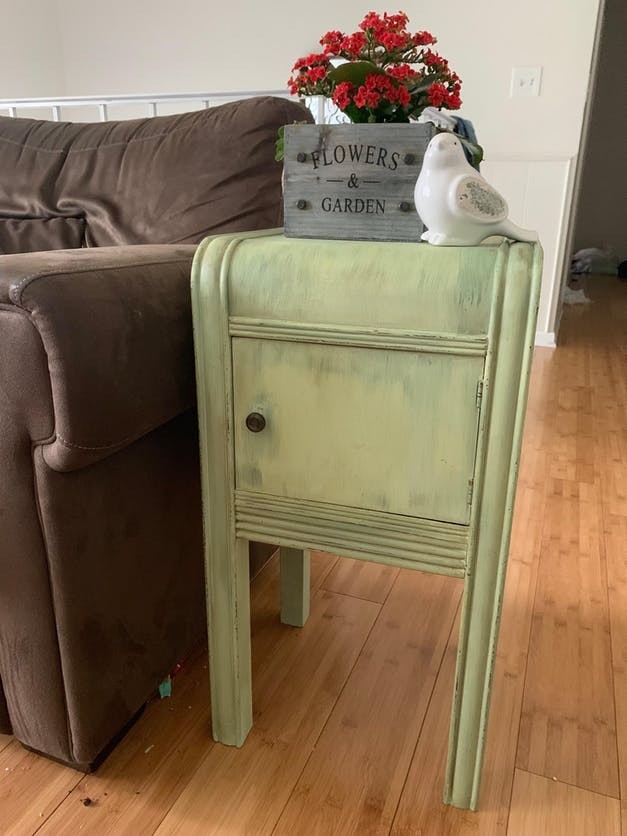 Dixie Belle Chalk Paint Farmhouse Green – FREE SHIPPING!