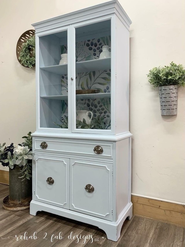 Dixie Belle Chalk Paint Haint Blue- FREE SHIPPING!