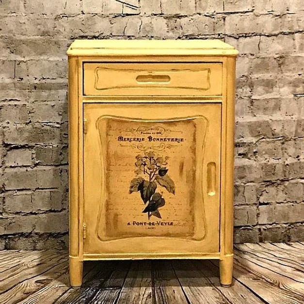 Dixie Belle Rebel Yellow Chalk Paint – FREE SHIPPING
