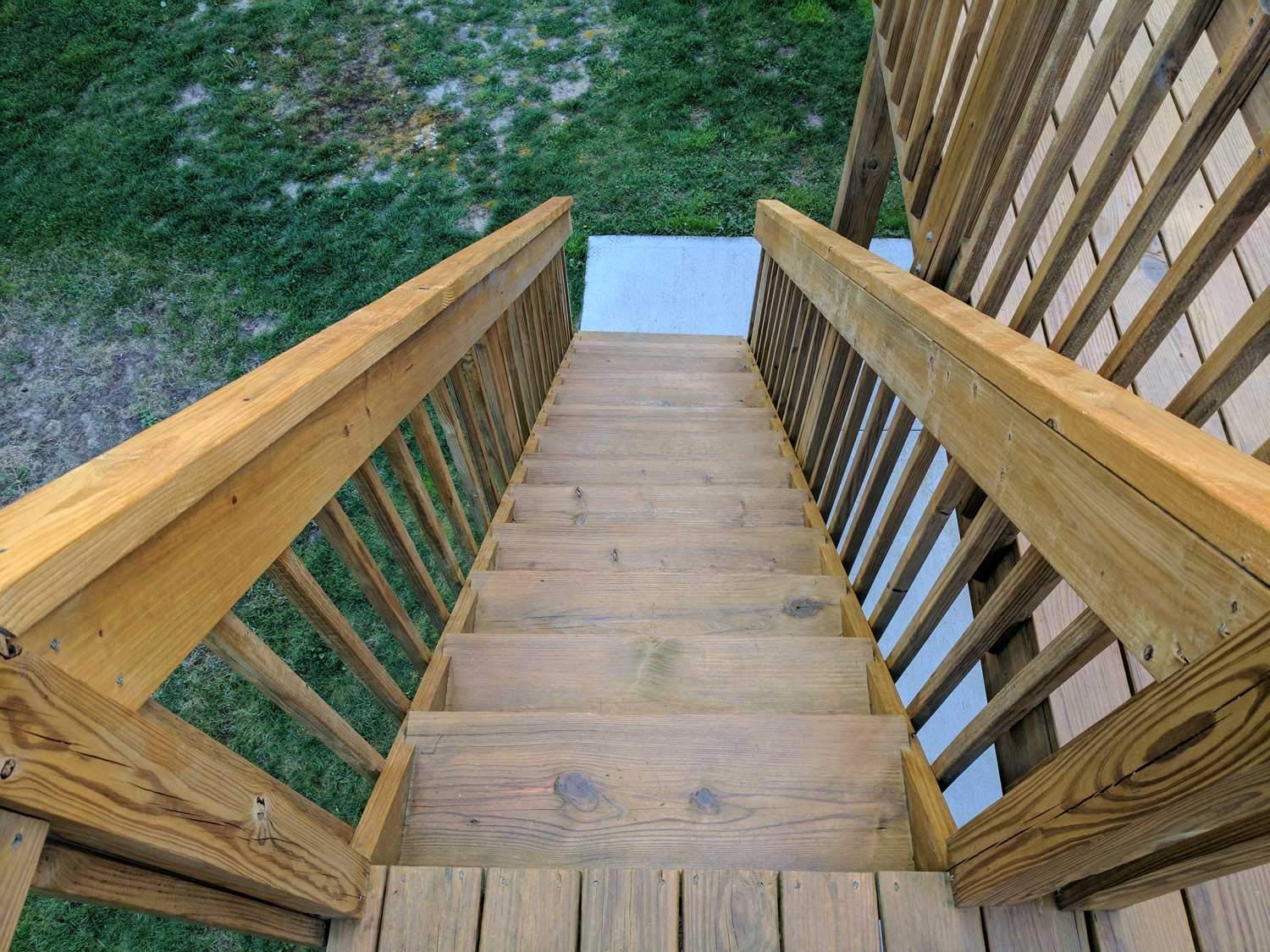 #1 Deck Premium Semi-Transparent Outdoor Wood Stain and Sealer in One – Water…