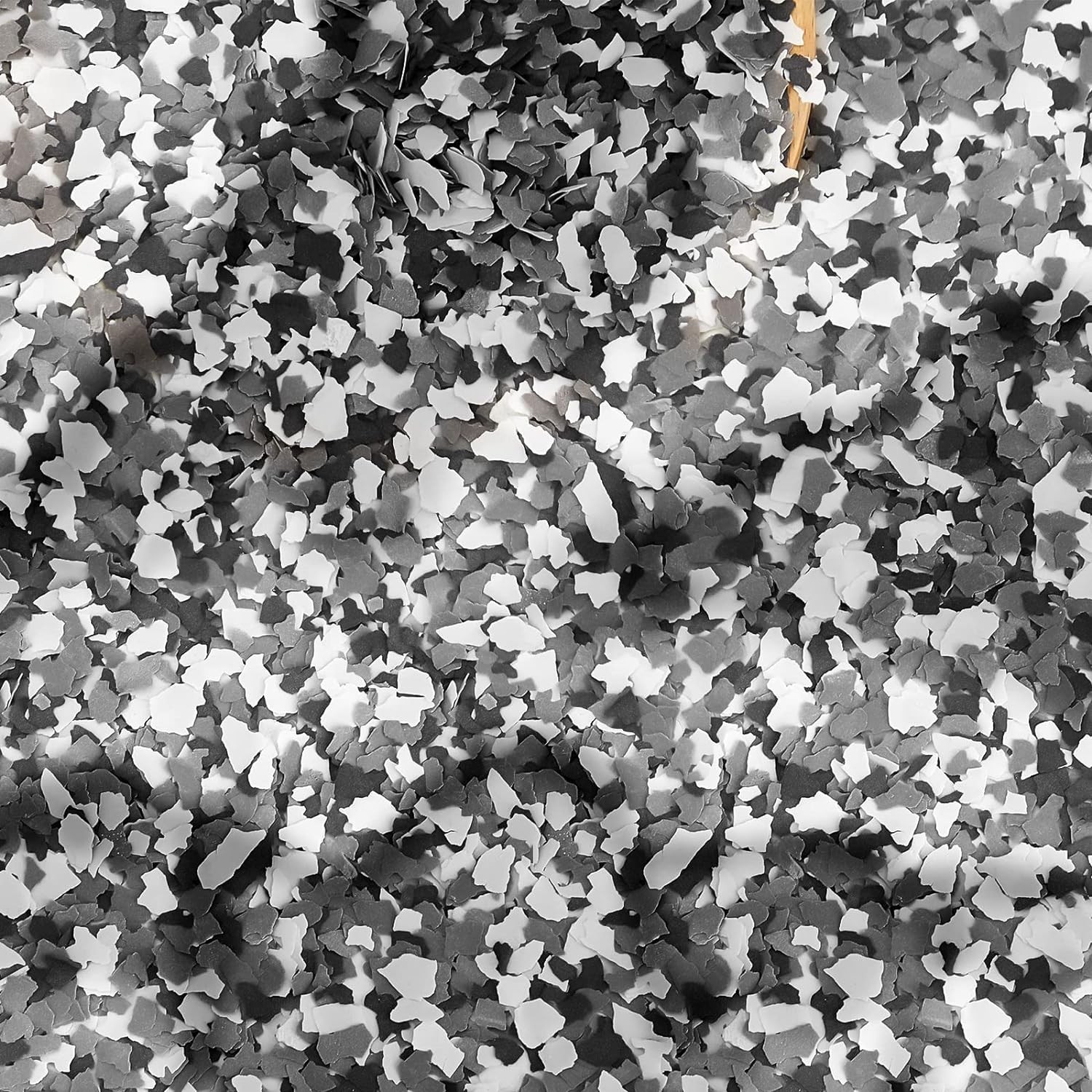 Decorative Color Chips for Garage Floor Coating – Black, White, Gray 12.4 Lb