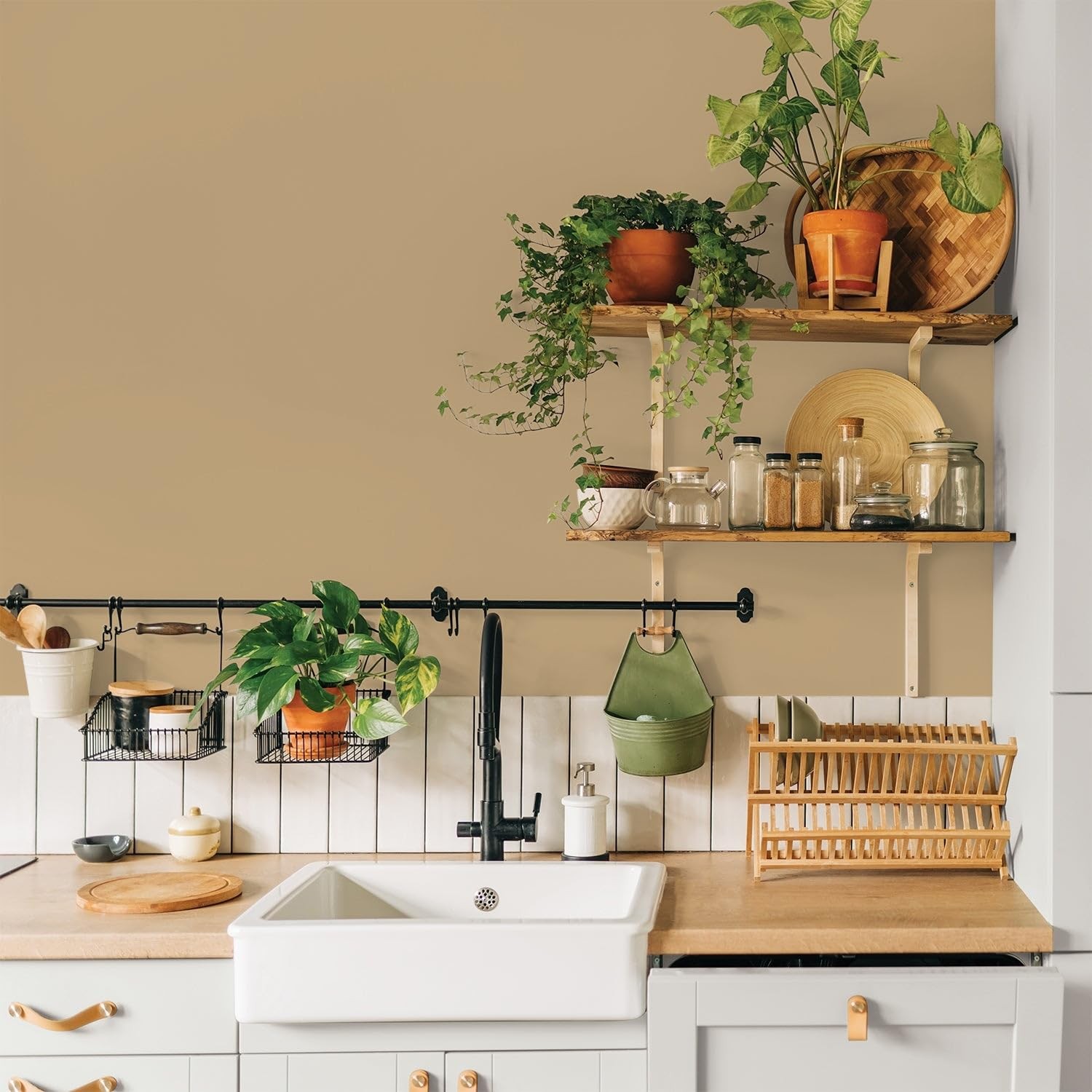 Glidden Total Interior Wall Paint Premiumr All-In-One Earthy Ocher/Beige Eggshel