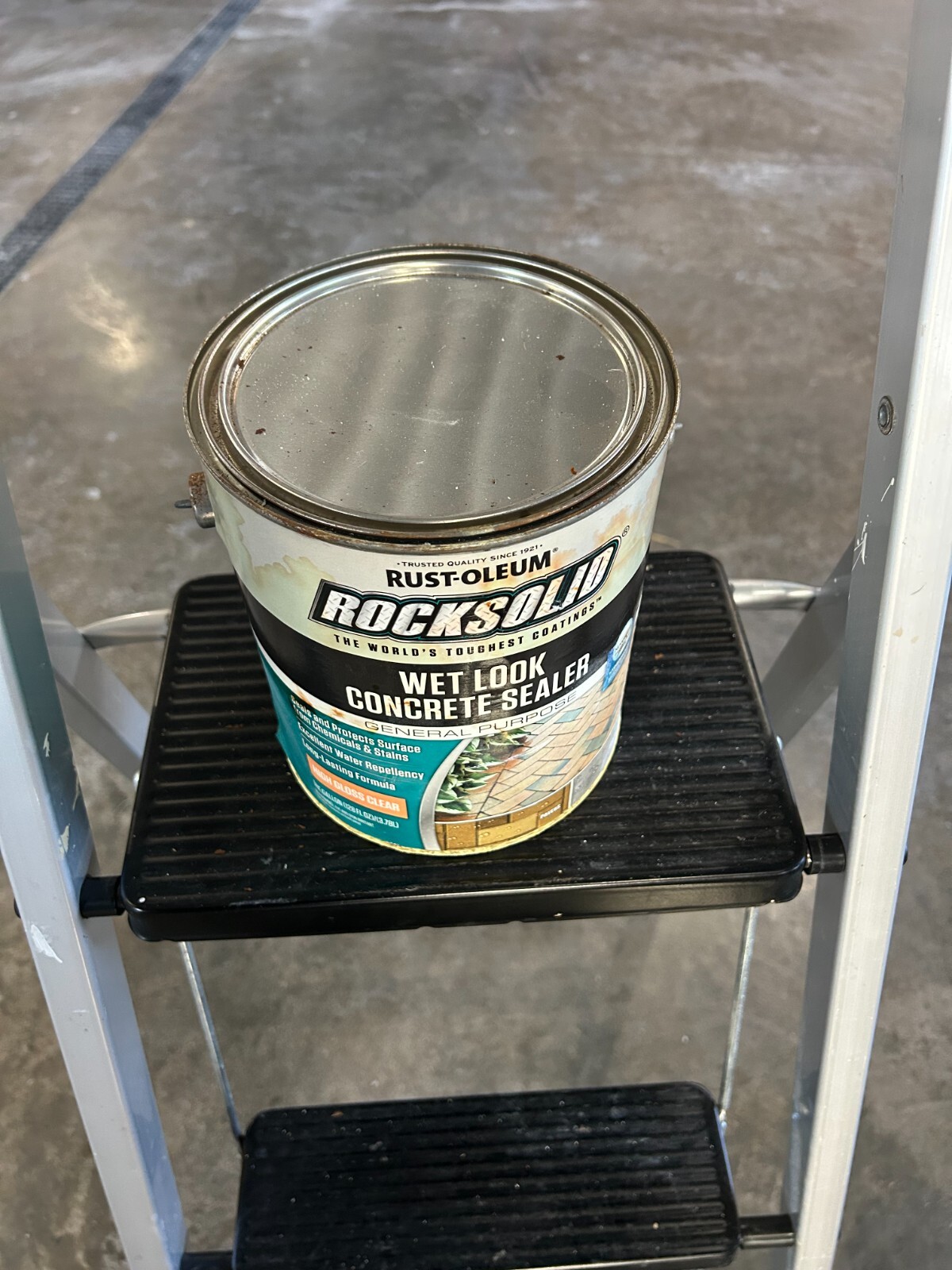 NOS 1-gallon RustOleum Rock solid Wet Look Concrete Sealer High Gloss Clear